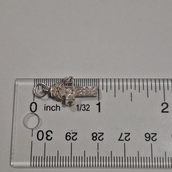 Vintage Sterling Silver 925 Jesus Cross Pendant Charm 1.6g 1" Religious... - Picture 6 of 11